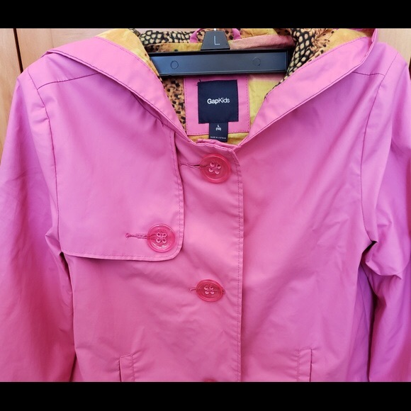 GAP Other - Girls Gap Kids raincoat with sunflower lining